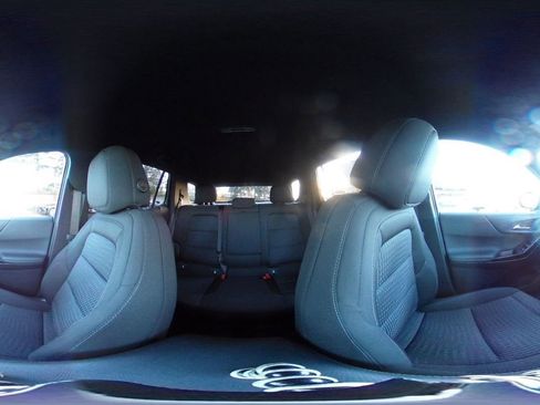 Used 2025 Chevrolet Equinox LT image 42