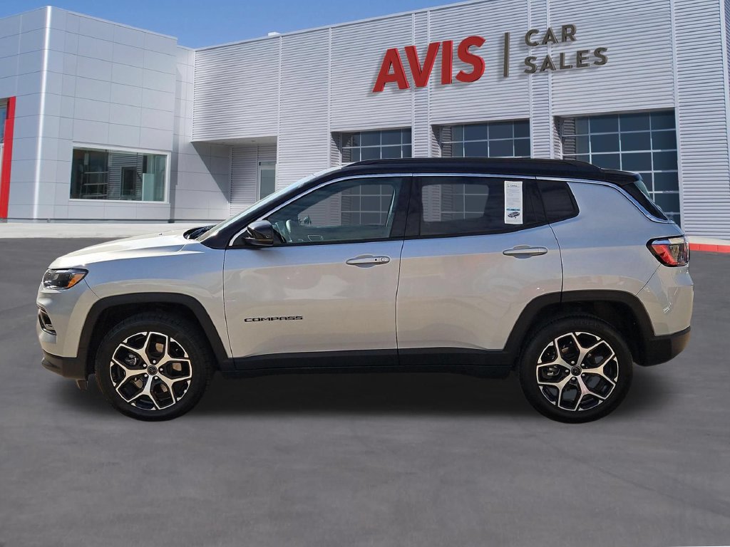 Used 2025 Jeep Compass Limited AWD/4WD image 10