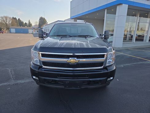 Used 2011 Chevrolet Silverado 1500 LTZ w/ Max Trailering Pack image 8