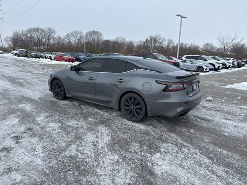 Used 2021 Nissan Maxima SR w/ Sport Mat Group image 14