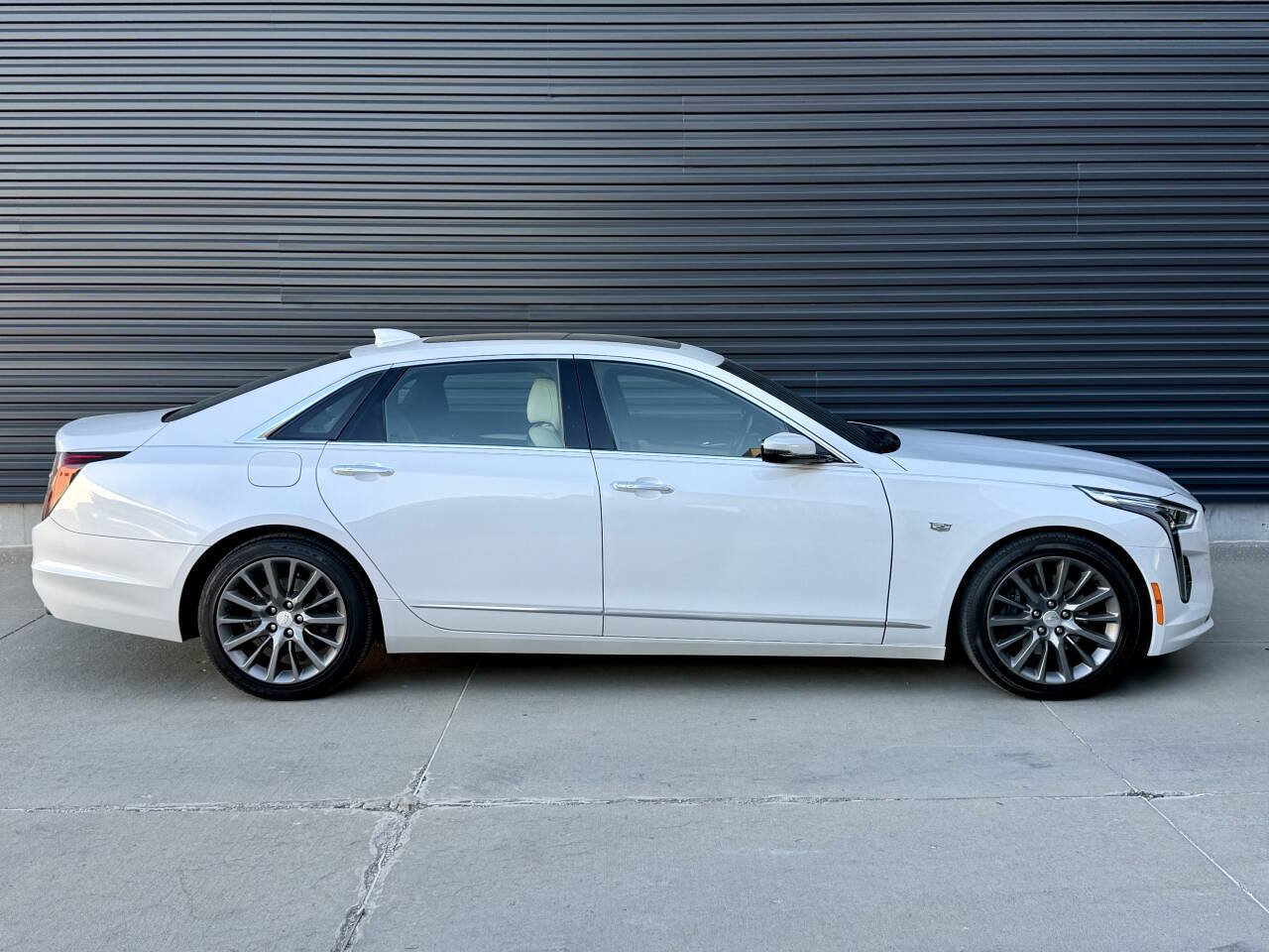 Used 2020 Cadillac CT6 Luxury AWD/4WD image 11