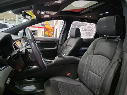 Used 2024 Buick Enclave Avenir w/ Avenir Technology Package image 15