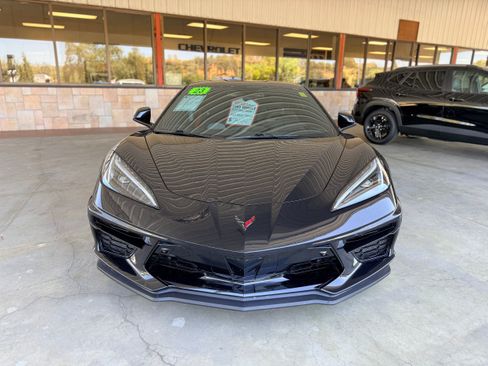 Used 2023 Chevrolet Corvette Stingray Premium Cpe w/ Z51 Performance Package RWD image 3
