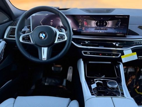 New 2026 BMW X6 xDrive40i w/ Climate Comfort Package image 12