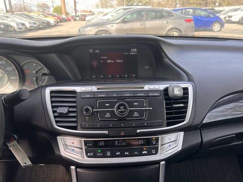 Used 2014 Honda Accord Sport image 18