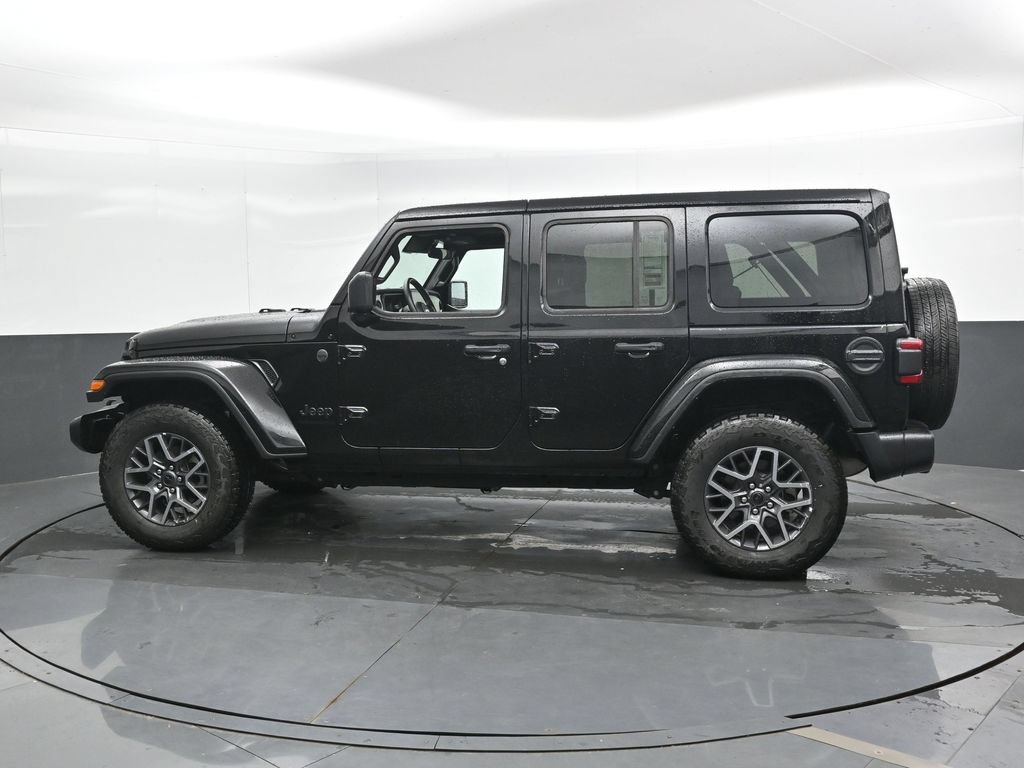Used 2025 Jeep Wrangler Unlimited Sahara AWD/4WD image 10