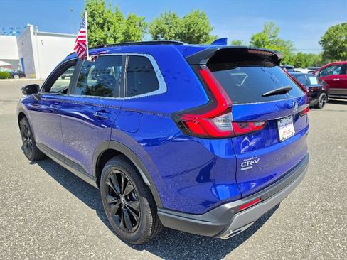 Used 2023 Honda CR-V Sport Touring image 3