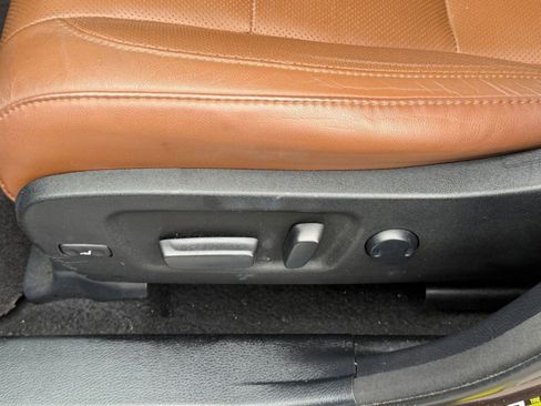 Used 2018 Toyota Highlander Limited Platinum image 14