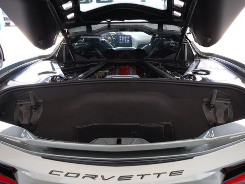 Used 2023 Chevrolet Corvette Stingray Preferred Cpe w/ Z51 Performance Package RWD image 19