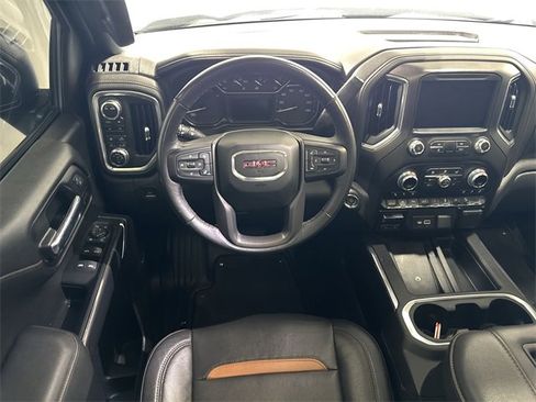 Certified 2022 GMC Sierra 1500 AT4 w/ AT4 Premium Package image 15