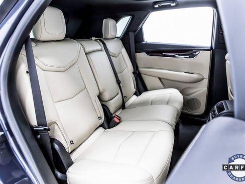 Used 2019 Cadillac XT5 Luxury image 35