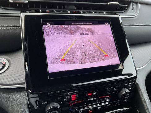 New 2025 Jeep Grand Cherokee L Altitude image 22
