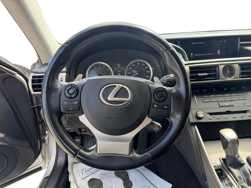 Used 2016 Lexus IS 200t RWD image 12