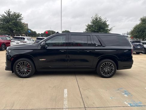 Used 2024 Cadillac Escalade ESV V w/ LPO, Floor Liner Package AWD/4WD image 3
