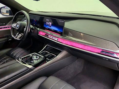 Used 2023 BMW 760i xDrive w/ Executive Package AWD/4WD image 24