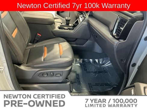 Used 2024 GMC Sierra 1500 AT4 w/ Technology Package AWD/4WD image 30
