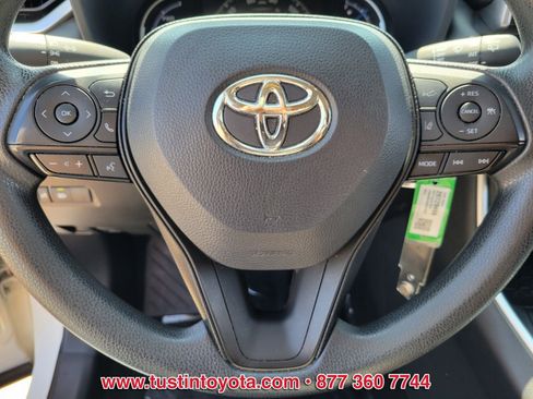 Certified 2024 Toyota RAV4 LE AWD/4WD image 18