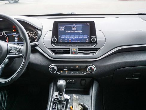 Used 2020 Nissan Altima 2.5 S FWD image 16