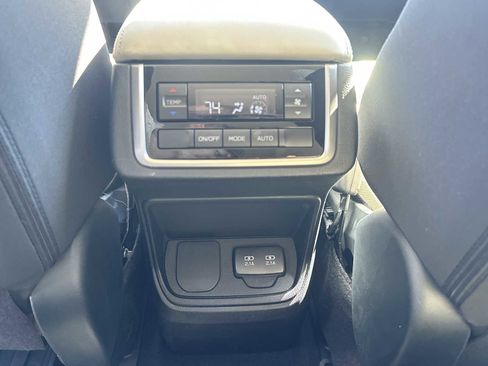 Used 2020 Subaru Ascent Premium w/ Convenience Package image 22