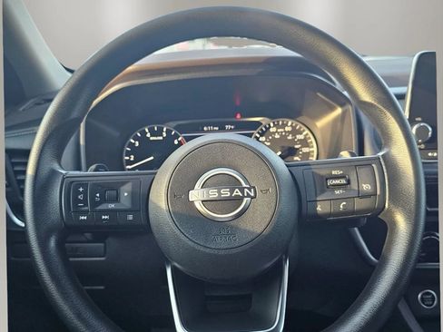 Used 2023 Nissan Rogue S AWD/4WD image 14