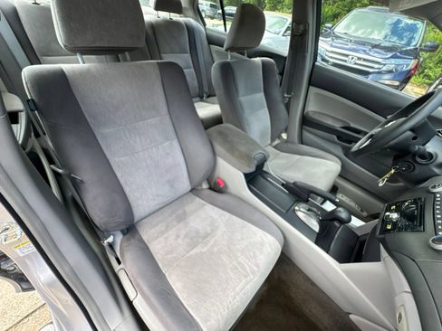 Used 2009 Honda Accord LX-P image 16