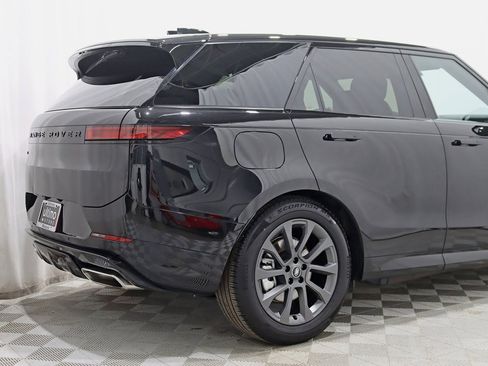 Used 2025 Land Rover Range Rover Sport Dynamic SE image 10