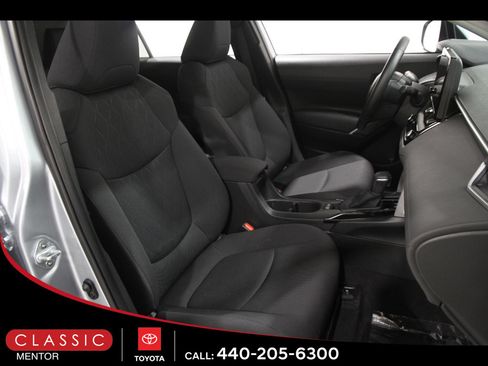 Certified 2023 Toyota Corolla Cross LE w/ Moonroof Package AWD/4WD image 16