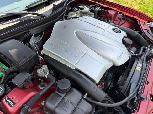 Used 2005 Chrysler Crossfire Limited RWD image 32