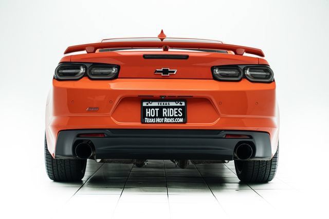Used 2019 Chevrolet Camaro SS RWD image 16