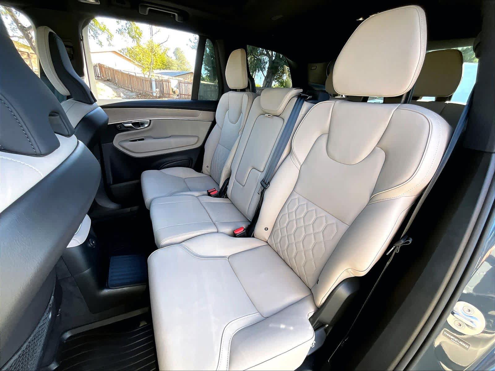 Used 2026 Volvo XC90 T8 Plus w/ Protection Package Premier AWD/4WD image 30