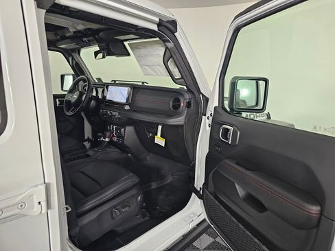 New 2026 Jeep Wrangler Unlimited Rubicon 392 w/ Quick Order Package 27X Moab AWD/4WD image 36