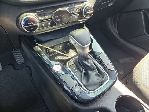 Used 2023 Kia Soul S FWD image 17