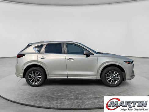 Used 2025 MAZDA CX-5 AWD 2.5 S w/ Preferred Package image 4