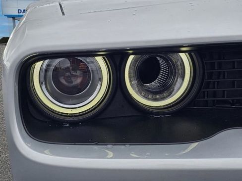 Used 2023 Dodge Challenger SRT Hellcat RWD image 3