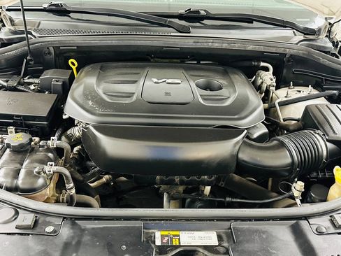 Used 2018 Dodge Durango SXT AWD/4WD image 29