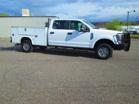 Used 2019 Ford F250 XL w/ Power Equipment Group AWD/4WD image 12