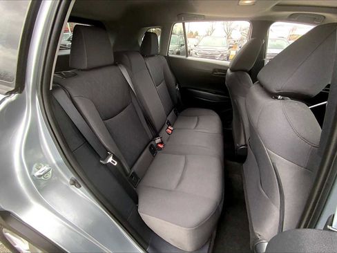 Used 2023 Toyota Corolla Cross LE w/ Moonroof Package image 21