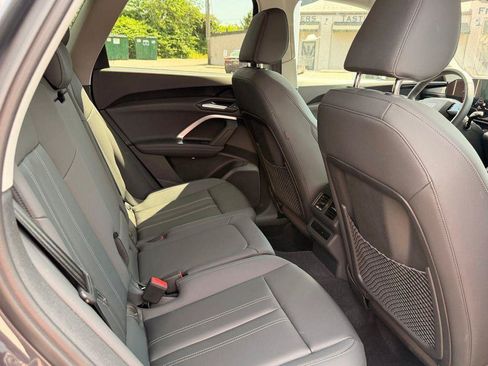 Certified 2025 Audi Q5 Premium w/ Convenience Package AWD/4WD image 18