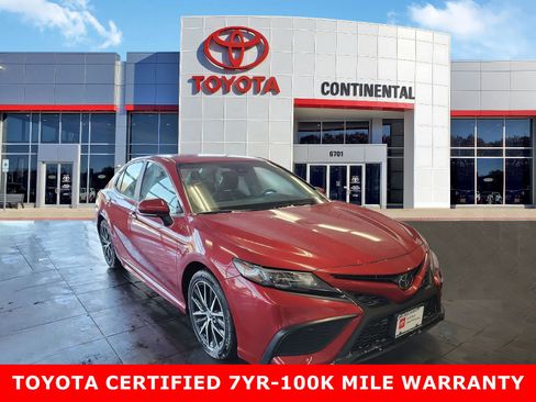 Certified 2023 Toyota Camry SE image 1
