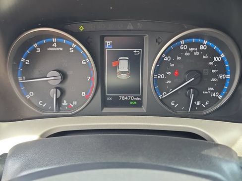 Used 2018 Toyota RAV4 XLE AWD/4WD image 27