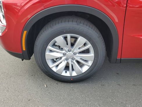 New 2026 Mitsubishi Outlander ES image 4