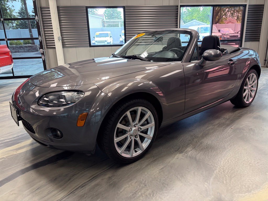Used 2007 MAZDA MX-5 Miata Touring RWD image 29