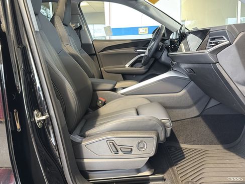 Used 2025 Audi Q5 Prestige AWD/4WD image 34