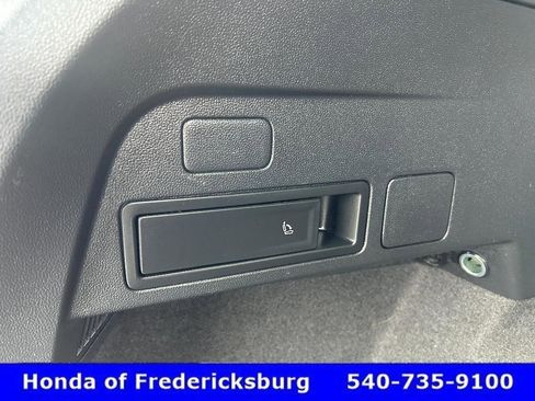 Used 2022 Volkswagen Tiguan SE R-Line AWD/4WD image 14