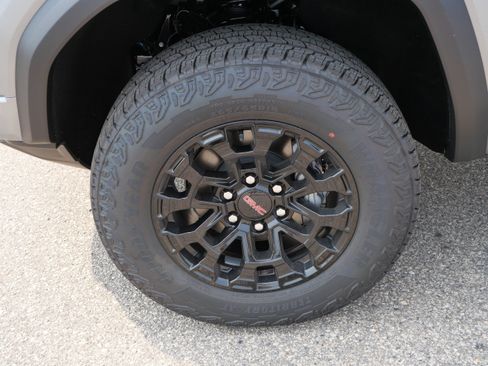 New 2026 GMC Canyon Elevation w/ Convenience Package AWD/4WD image 9