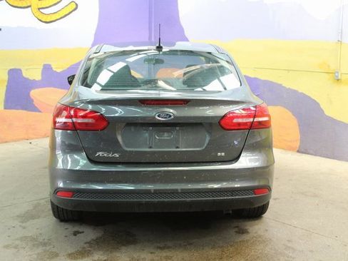 Used 2017 Ford Focus SE image 7