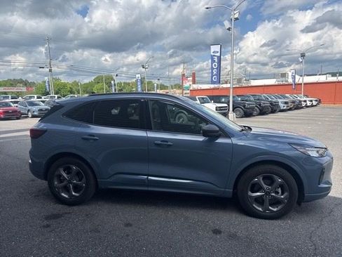 Used 2024 Ford Escape ST-Line FWD image 2