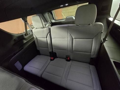Used 2022 GMC Yukon XL SLE w/ Gmc Pro Safety Plus Package AWD/4WD image 22