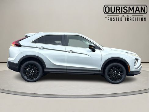 New 2026 Mitsubishi Eclipse Cross LE image 2