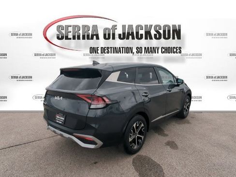 Certified 2023 Kia Sportage EX image 8